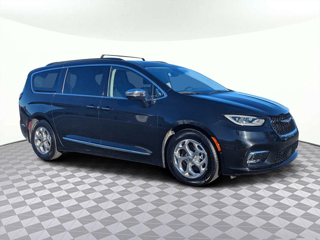 used 2022 Chrysler Pacifica car, priced at $24,000