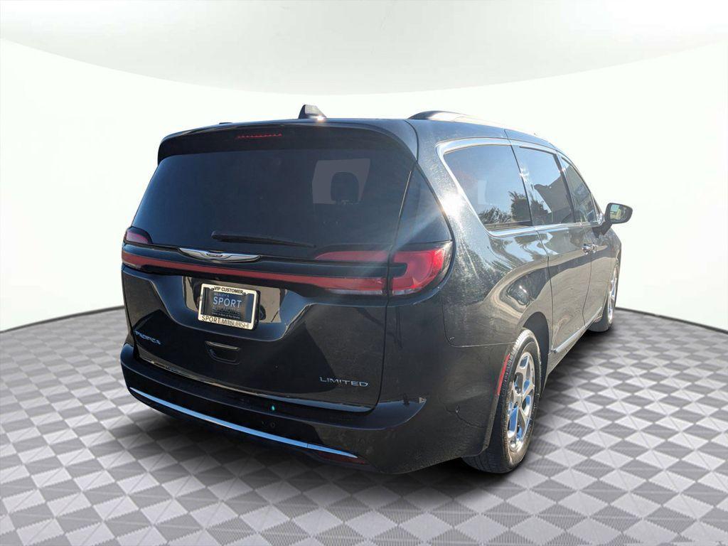 used 2022 Chrysler Pacifica car, priced at $24,000