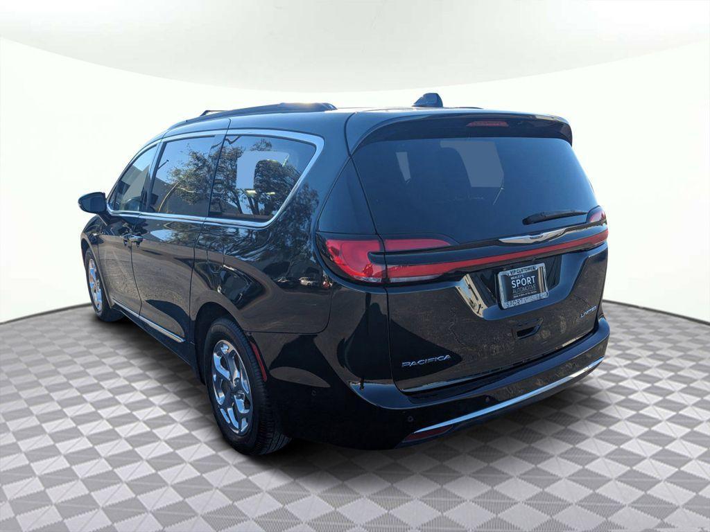 used 2022 Chrysler Pacifica car, priced at $24,000