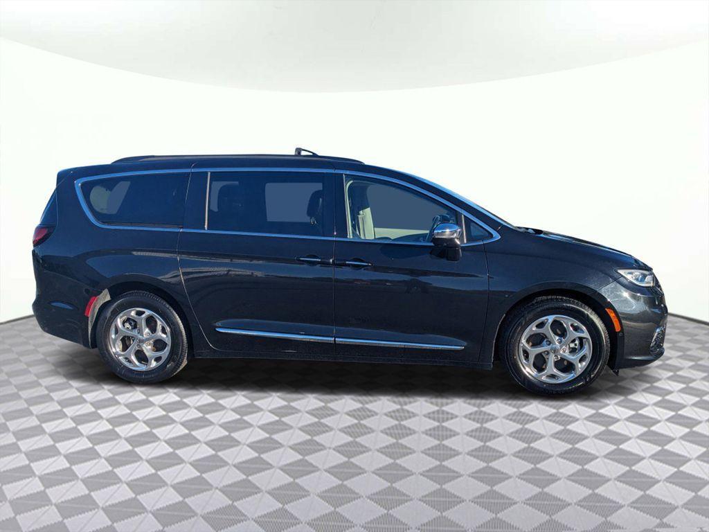 used 2022 Chrysler Pacifica car, priced at $24,000