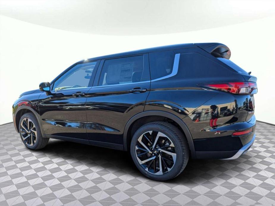 new 2024 Mitsubishi Outlander car, priced at $33,618