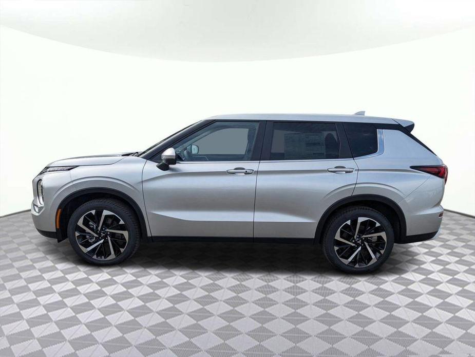 new 2024 Mitsubishi Outlander car, priced at $34,067