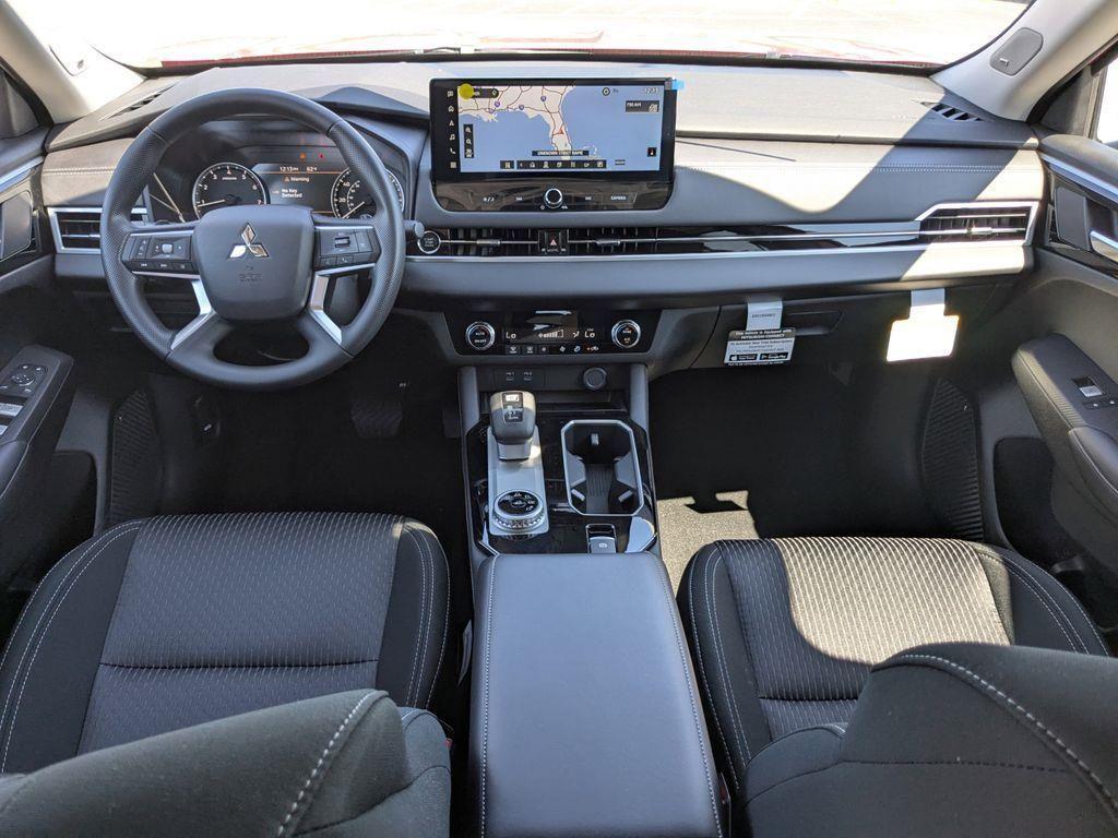new 2025 Mitsubishi Outlander car, priced at $31,215