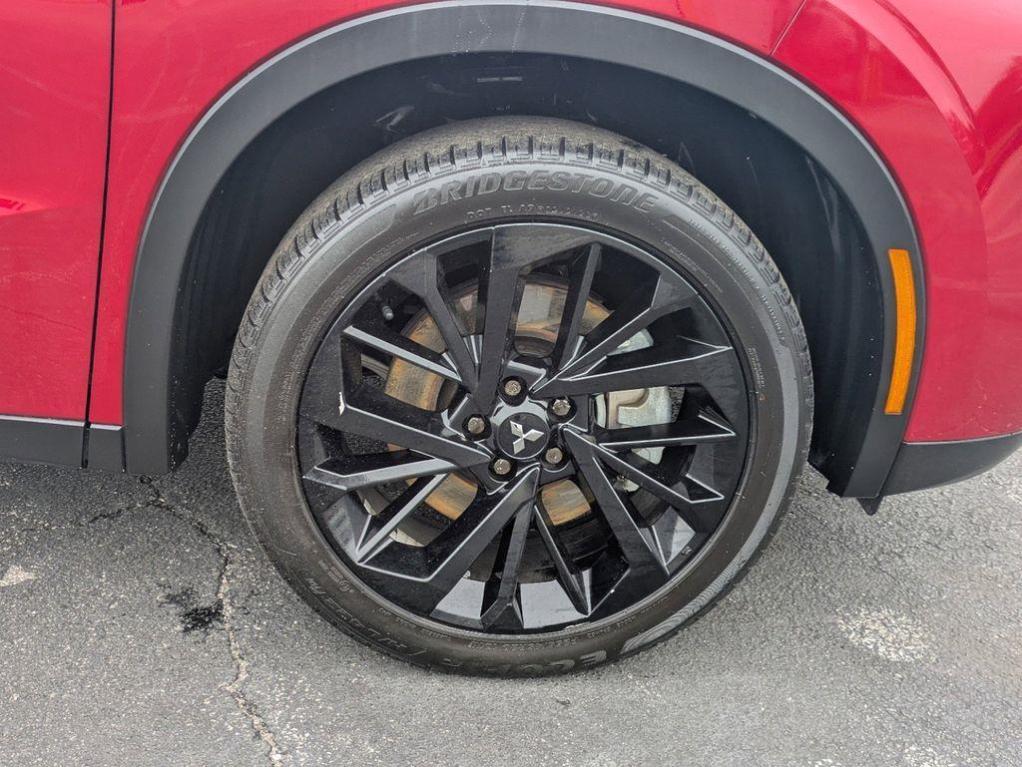 new 2025 Mitsubishi Outlander car, priced at $38,705