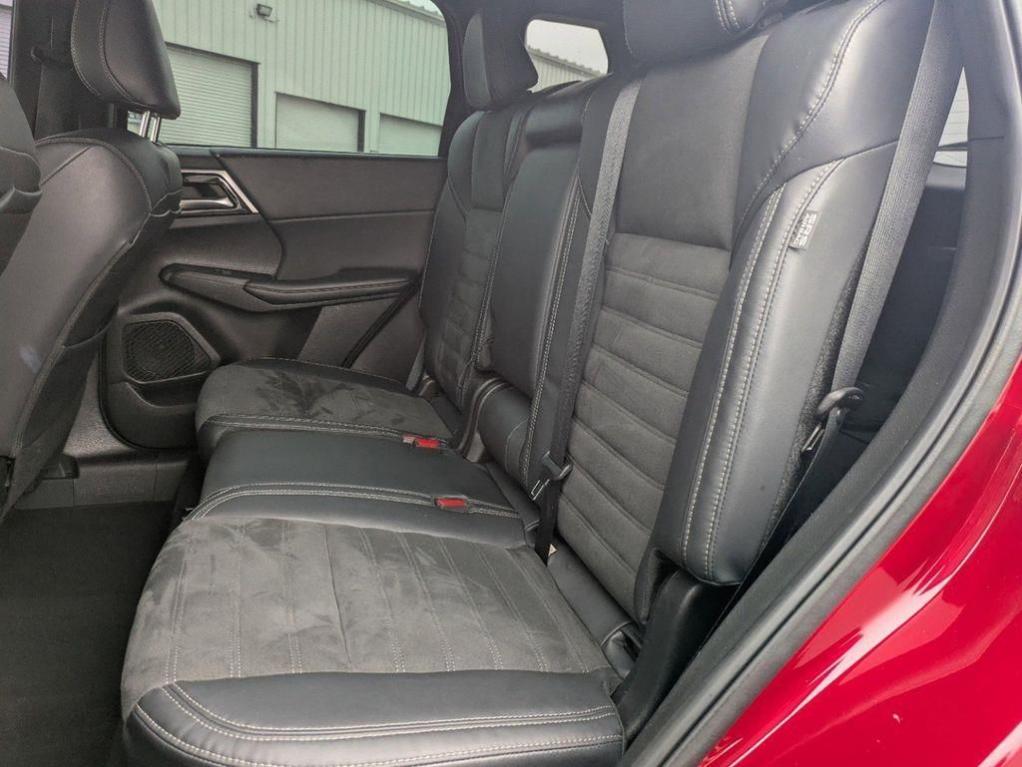 new 2025 Mitsubishi Outlander car, priced at $38,705