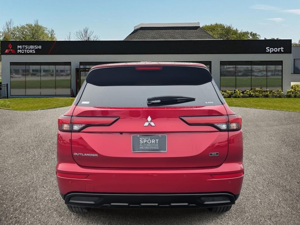 new 2025 Mitsubishi Outlander car, priced at $38,705