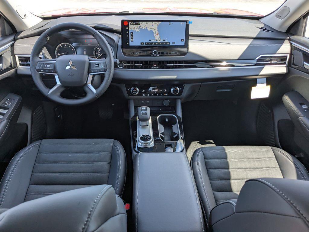 new 2025 Mitsubishi Outlander car, priced at $38,375