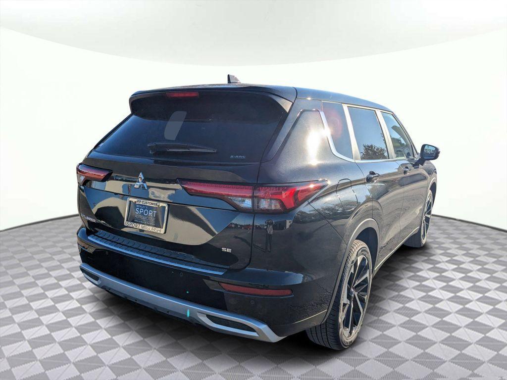 new 2024 Mitsubishi Outlander car, priced at $34,148