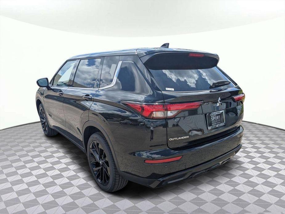 new 2024 Mitsubishi Outlander car, priced at $34,018