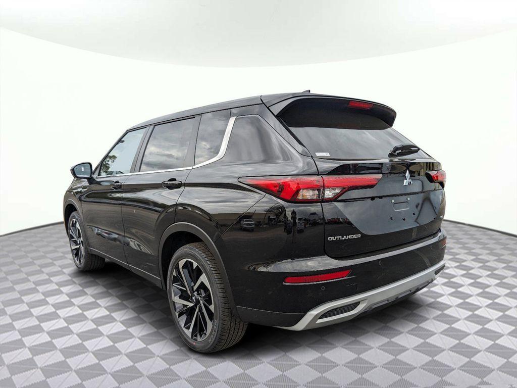 new 2024 Mitsubishi Outlander car, priced at $33,931