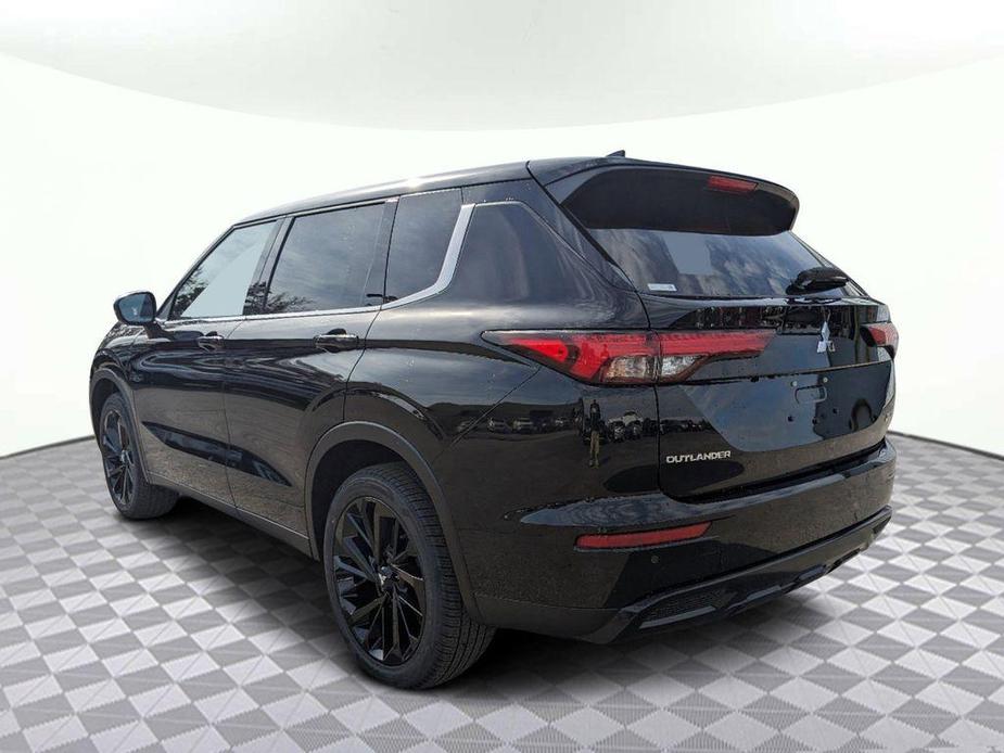 new 2024 Mitsubishi Outlander car, priced at $33,657