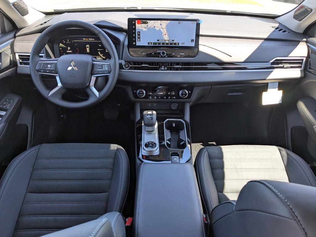 new 2025 Mitsubishi Outlander car, priced at $38,015