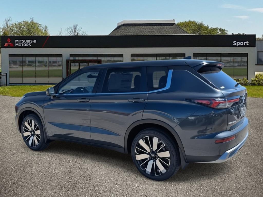 new 2025 Mitsubishi Outlander car, priced at $38,015