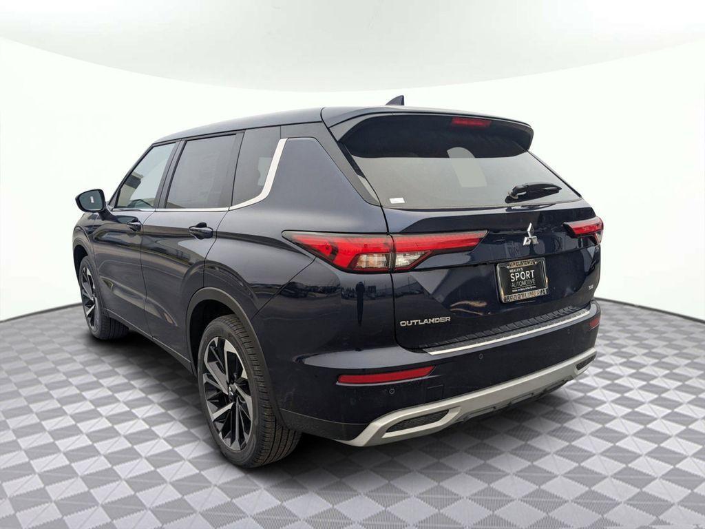 new 2024 Mitsubishi Outlander car, priced at $35,692