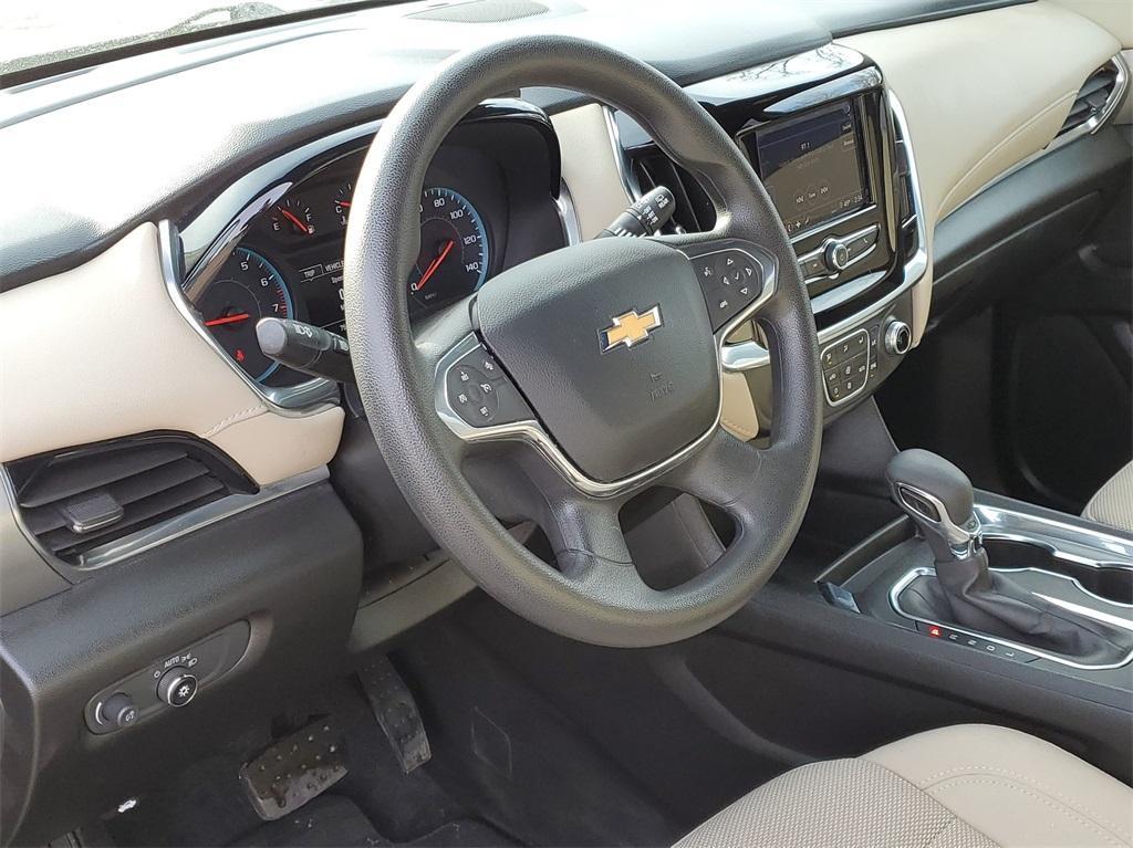 used 2022 Chevrolet Traverse car, priced at $21,750