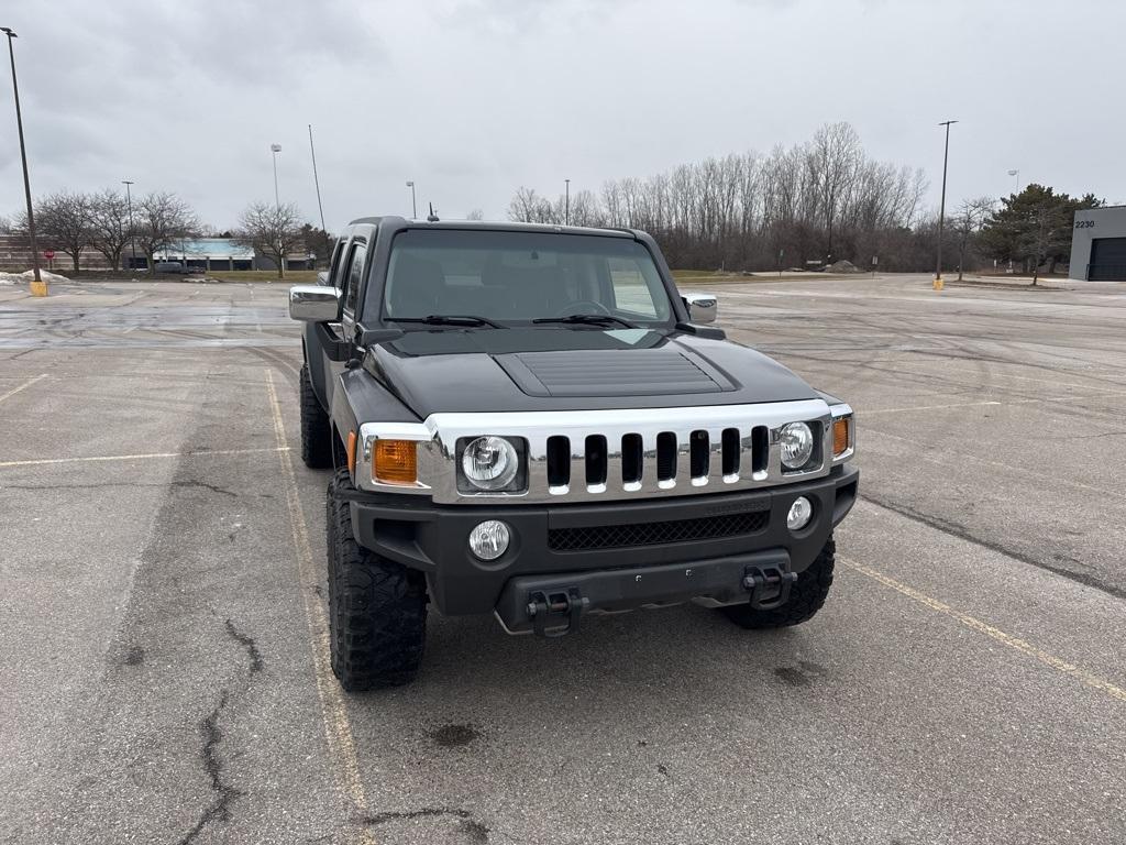 used 2009 Hummer H3T car, priced at $17,500