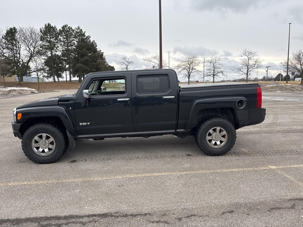 used 2009 Hummer H3T car, priced at $17,500