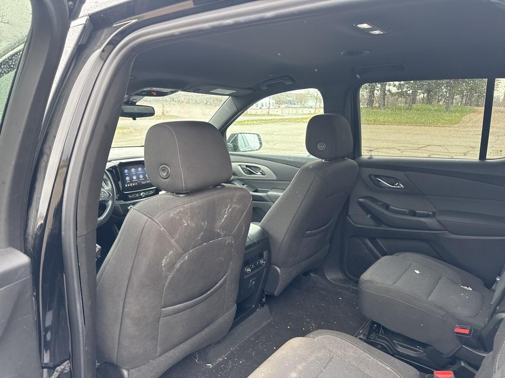 used 2022 Chevrolet Traverse car, priced at $31,500