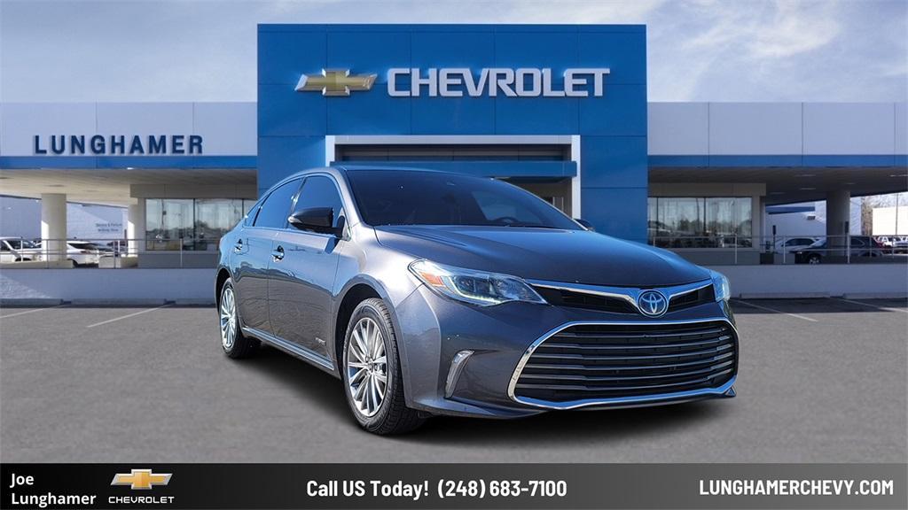 used 2018 Toyota Avalon Hybrid car, priced at $17,900