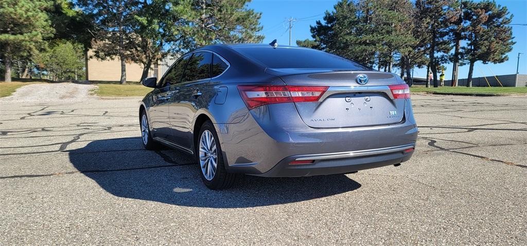 used 2018 Toyota Avalon Hybrid car, priced at $17,900