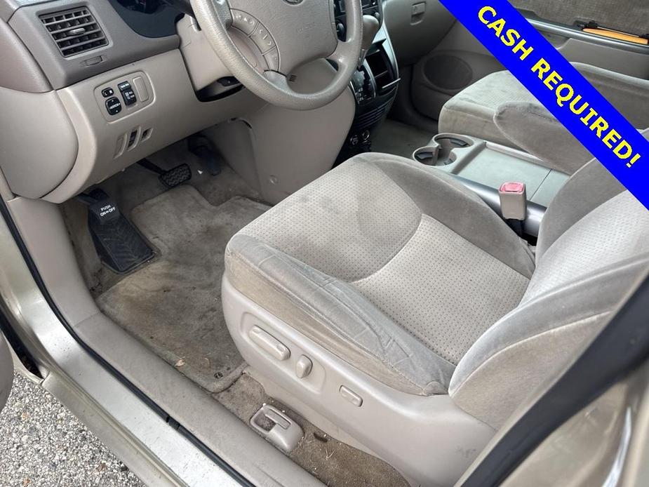 used 2009 Toyota Sienna car, priced at $4,500