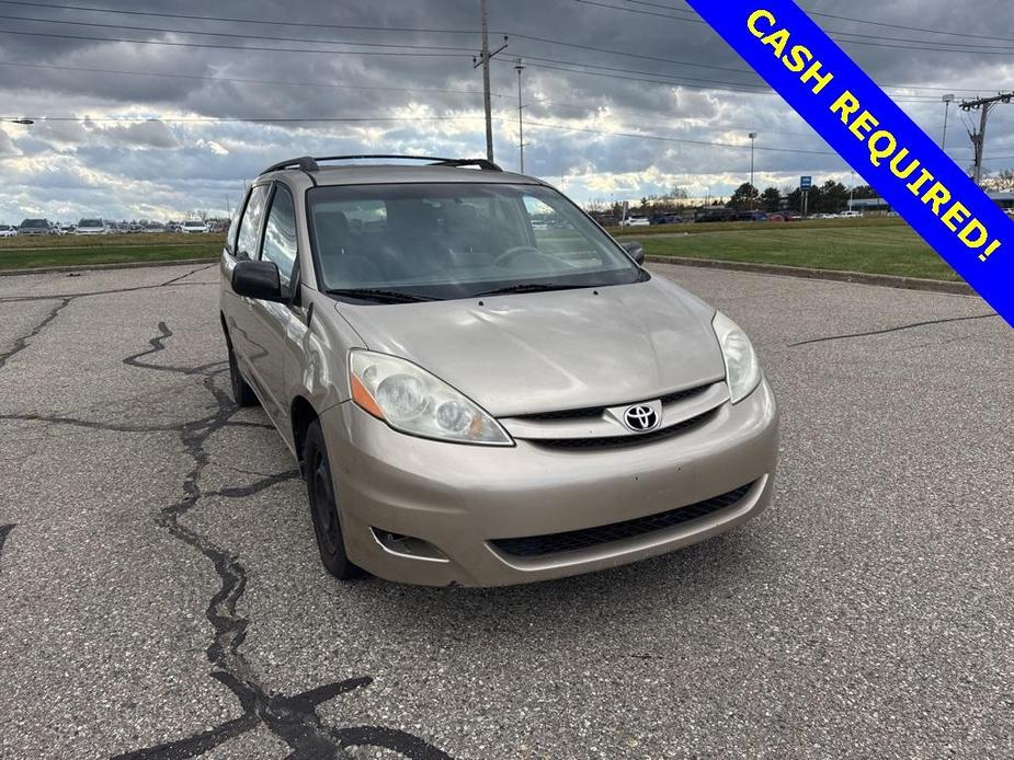 used 2009 Toyota Sienna car, priced at $4,500