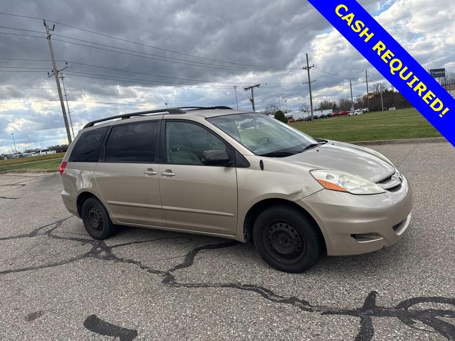 used 2009 Toyota Sienna car, priced at $4,500