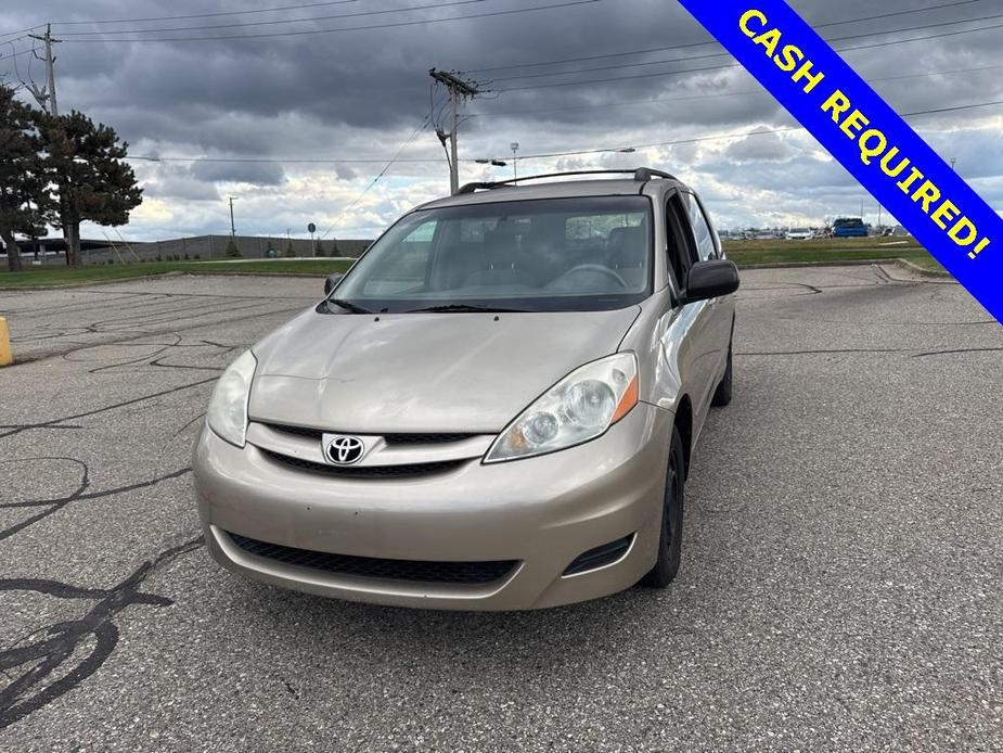 used 2009 Toyota Sienna car, priced at $4,500