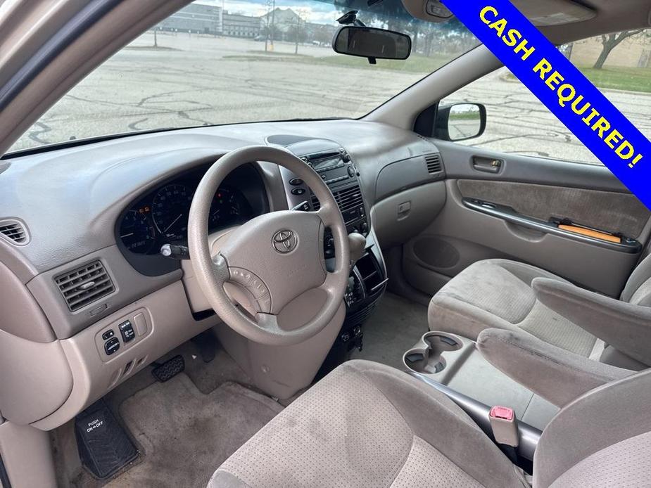 used 2009 Toyota Sienna car, priced at $4,500