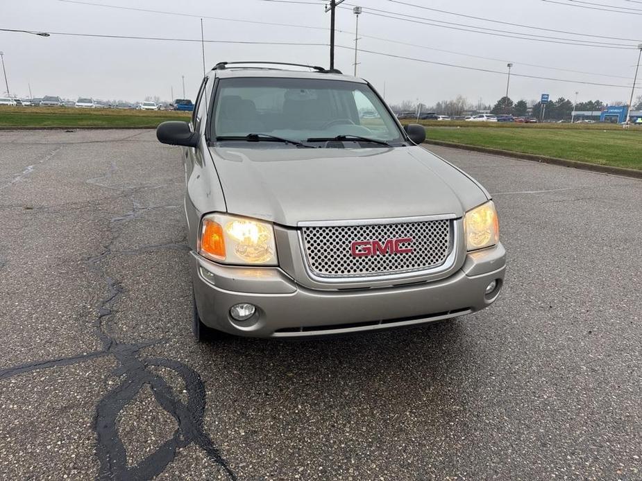 used 2003 GMC Envoy car, priced at $3,500