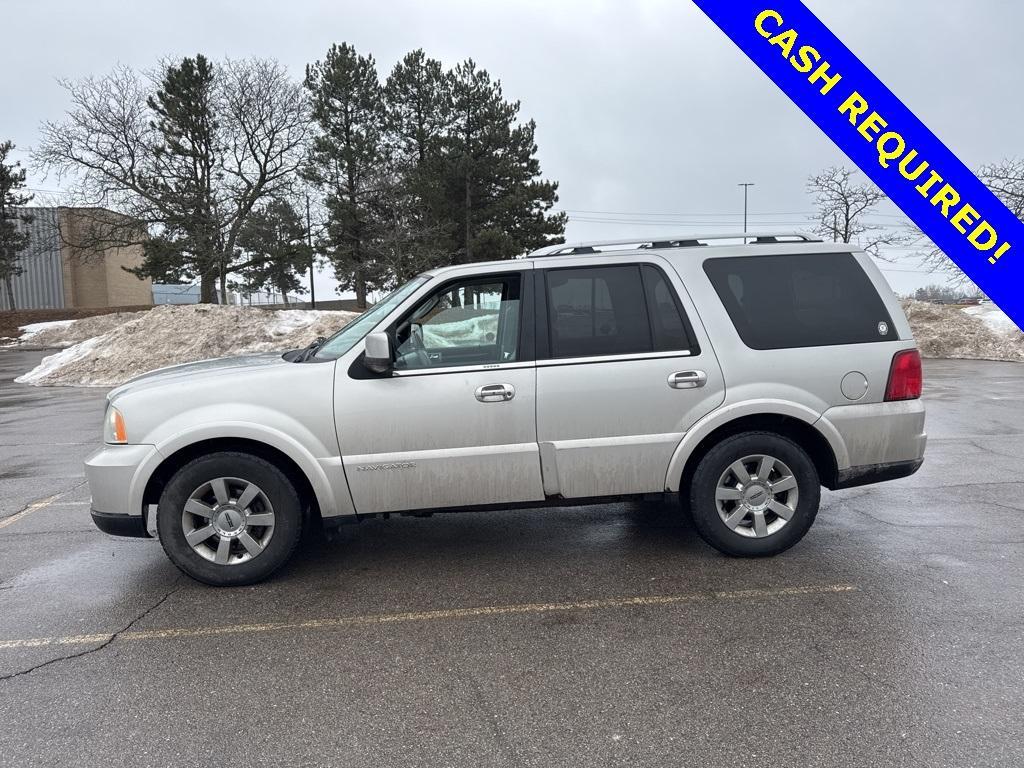 used 2005 Lincoln Navigator car, priced at $4,800