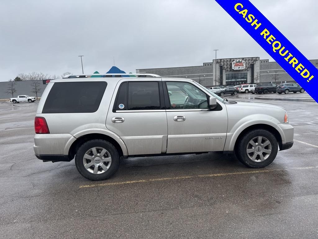 used 2005 Lincoln Navigator car, priced at $4,800