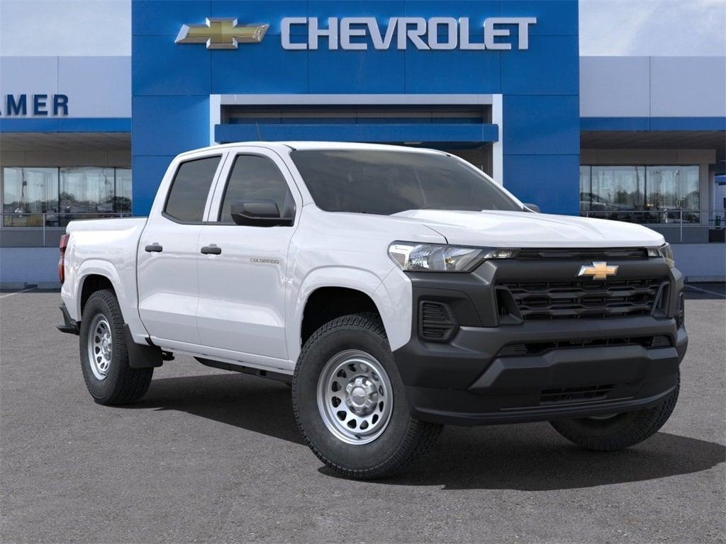 new 2024 Chevrolet Colorado car, priced at $31,424