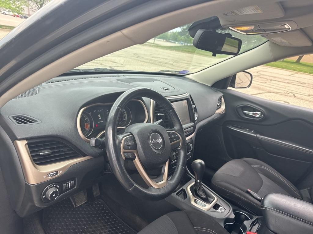 used 2015 Jeep Cherokee car, priced at $10,700