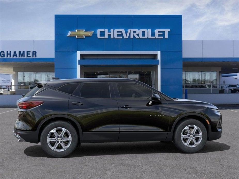 new 2025 Chevrolet Blazer car, priced at $35,047