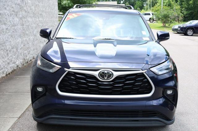 used 2021 Toyota Highlander car, priced at $20,997