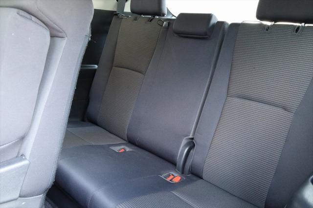 used 2020 Toyota Highlander car, priced at $26,520