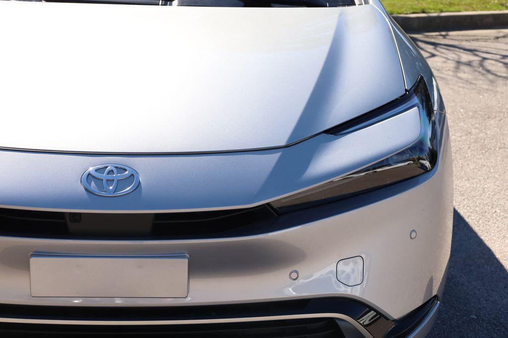 new 2026 Toyota Prius Plug-In Hybrid car, priced at $41,222