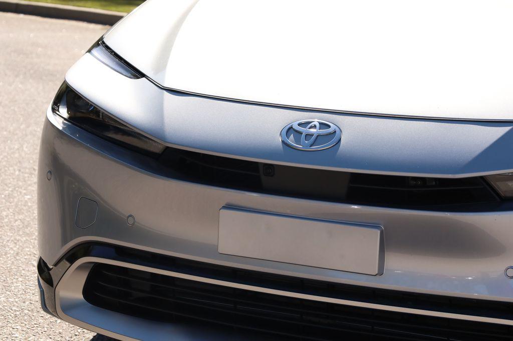 new 2026 Toyota Prius Plug-In Hybrid car, priced at $41,222