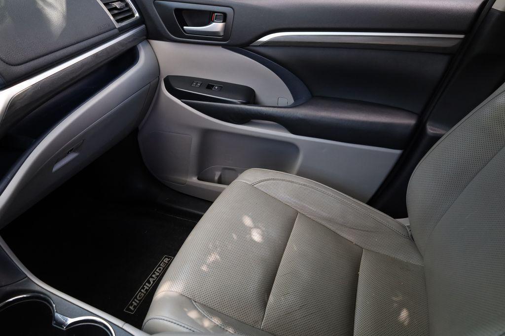 used 2018 Toyota Highlander car, priced at $19,343