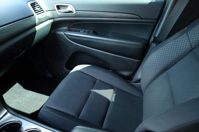 used 2021 Jeep Grand Cherokee car, priced at $23,799