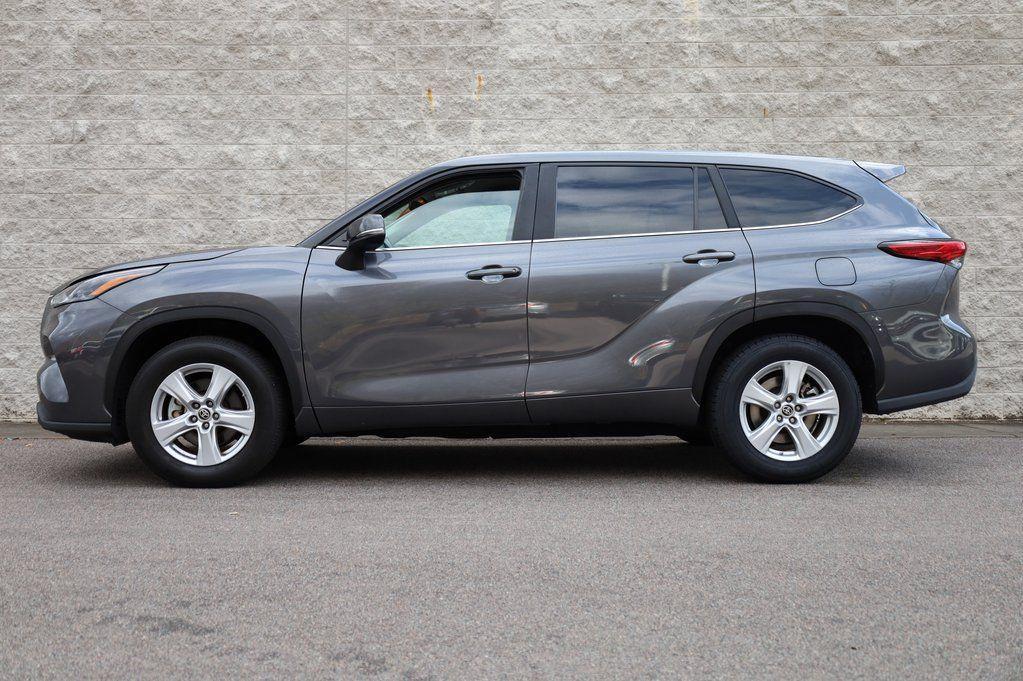 used 2023 Toyota Highlander car, priced at $31,957