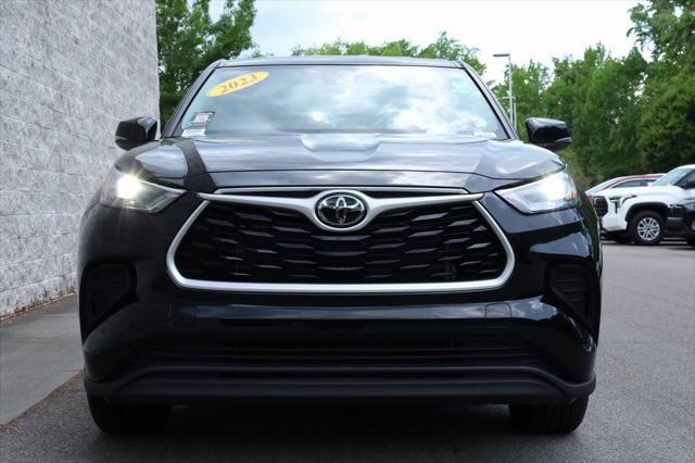 used 2023 Toyota Highlander car, priced at $37,999