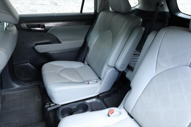 used 2023 Toyota Highlander car, priced at $42,317