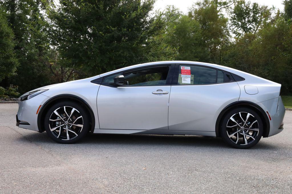 new 2026 Toyota Prius Plug-In Hybrid car, priced at $38,027