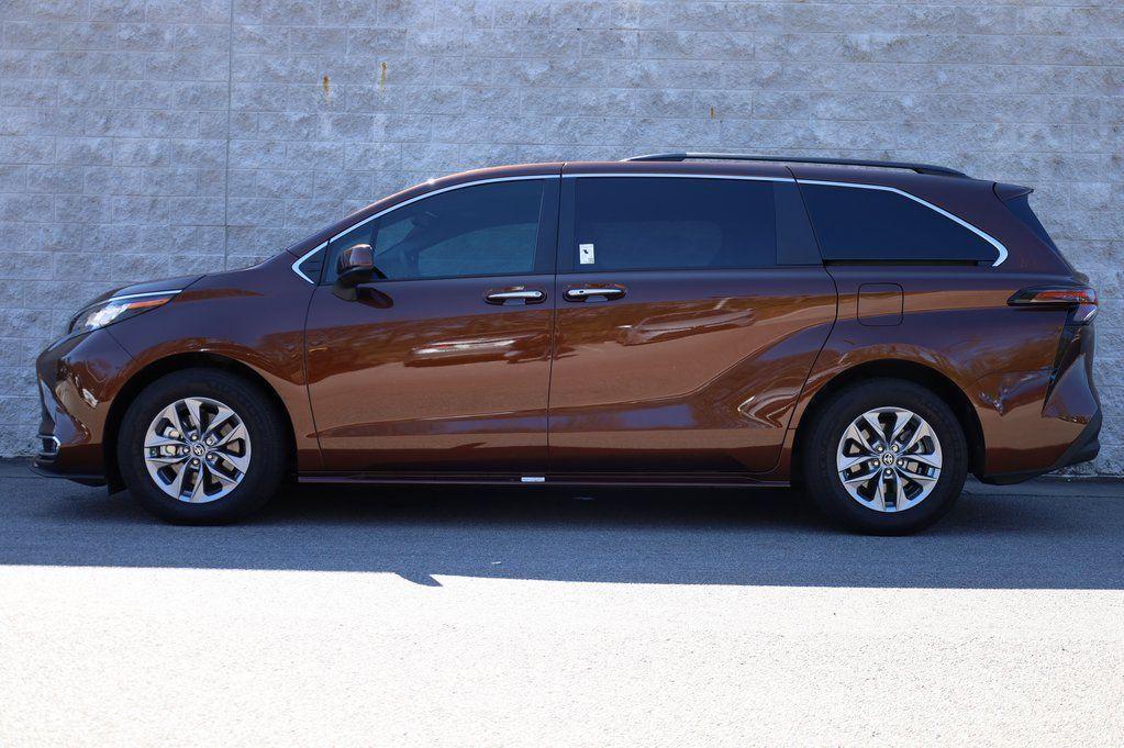 used 2023 Toyota Sienna car, priced at $46,997