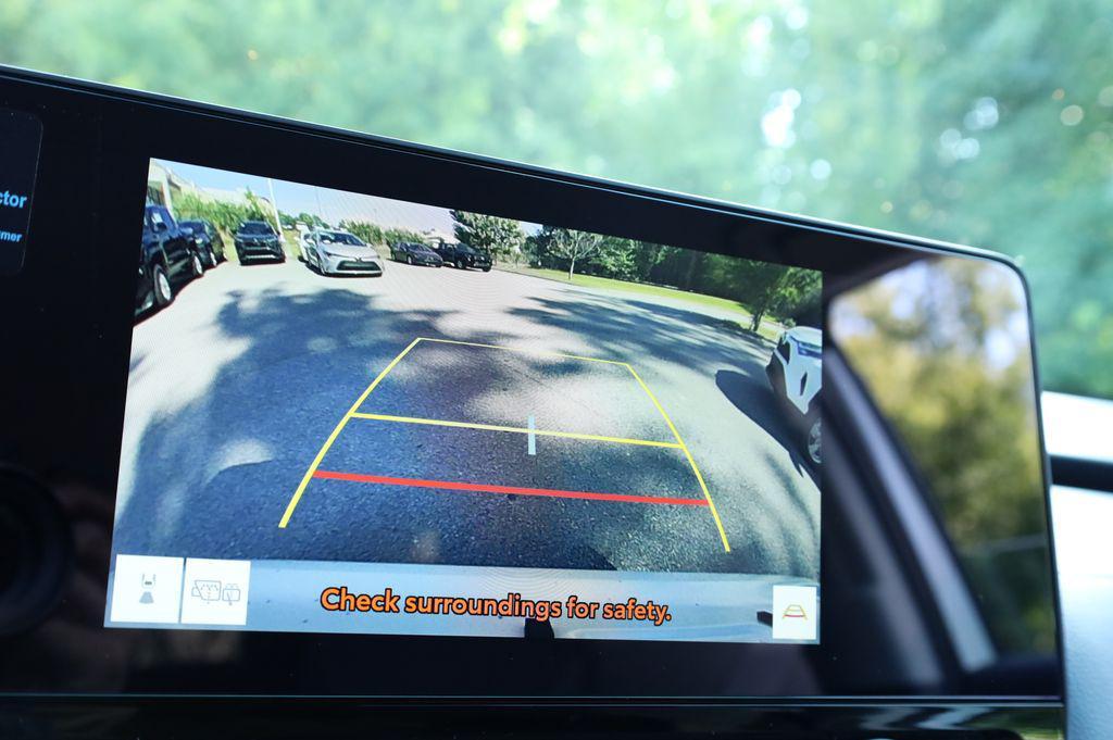 new 2026 Toyota Highlander Hybrid car, priced at $48,290