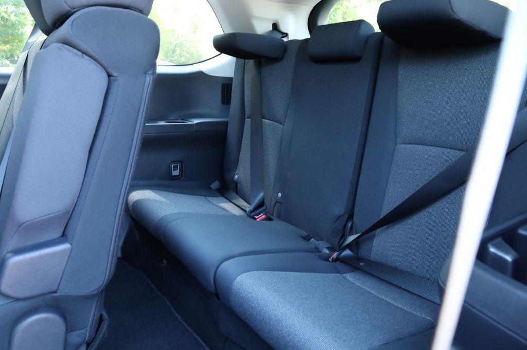 new 2026 Toyota Highlander Hybrid car, priced at $48,290