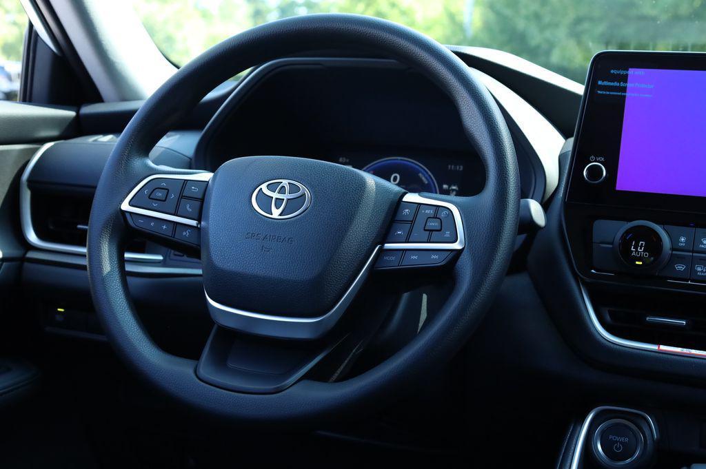 new 2026 Toyota Highlander Hybrid car, priced at $48,290