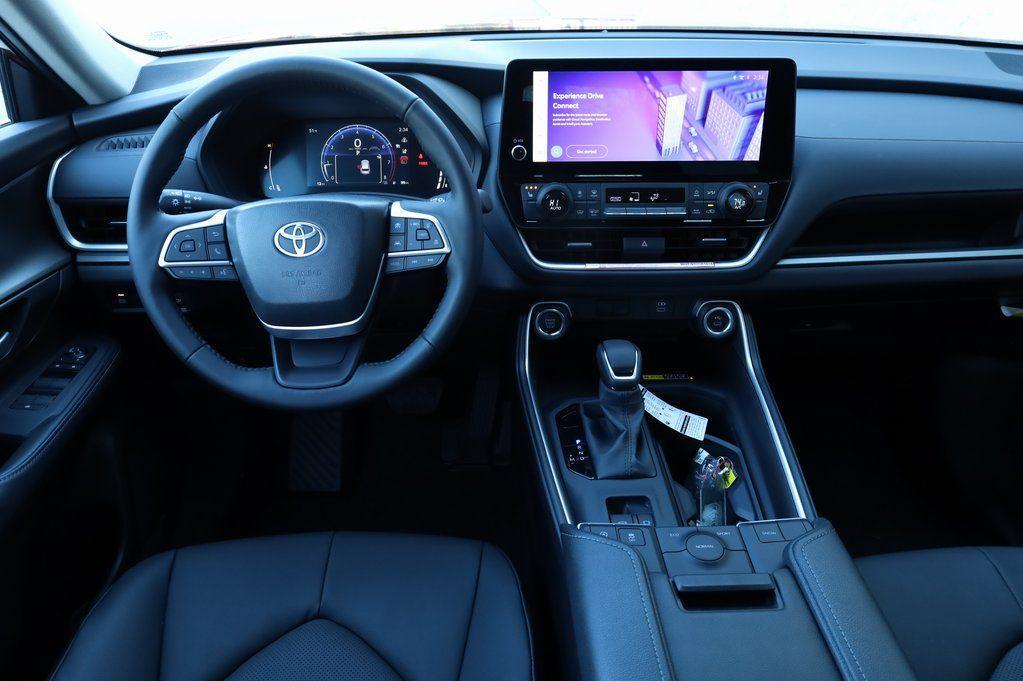 new 2025 Toyota Grand Highlander car, priced at $49,300